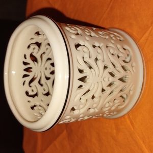 Lennox candle holder